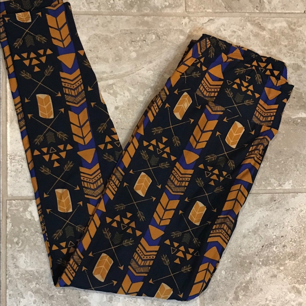 LulaRoe Arrow Leggings- Size TC